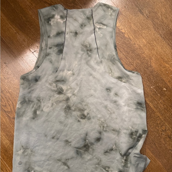 Lulu Lemon Men's Tie-Dye Tank Top- L - Picture 2 of 3